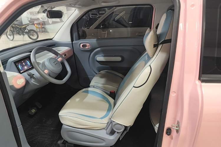 Used Bestune Pony 2025 222km Lightning Horse Left Front Seat