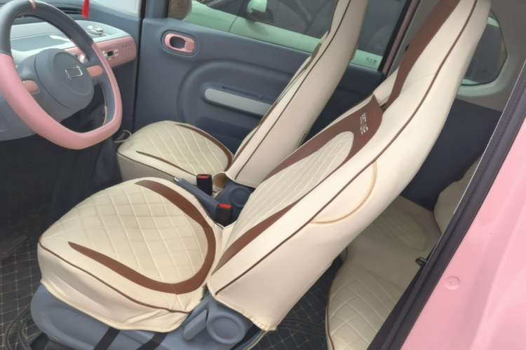 Used Bestune Pony 2025 222km Range Agile Horse Left Front Seat