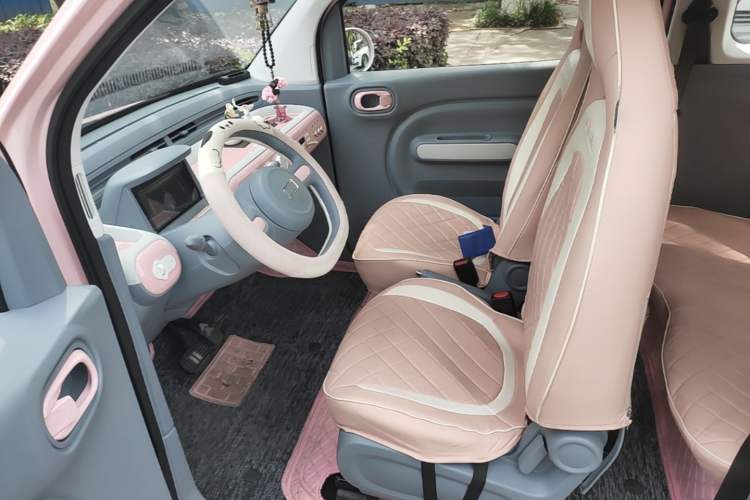 Used Bestune Pony 2025 222km Range Agile Horse Left Front Seat