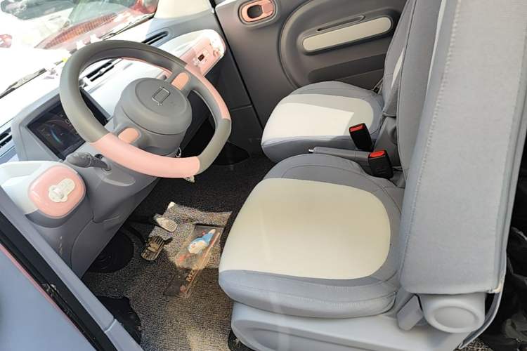 Used Bestune Pony 2025 222km Range Agile Horse Left Front Seat