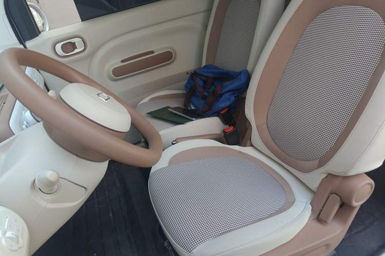 Used Bestune Pony 2025 222km Range Agile Horse Left Front Seat