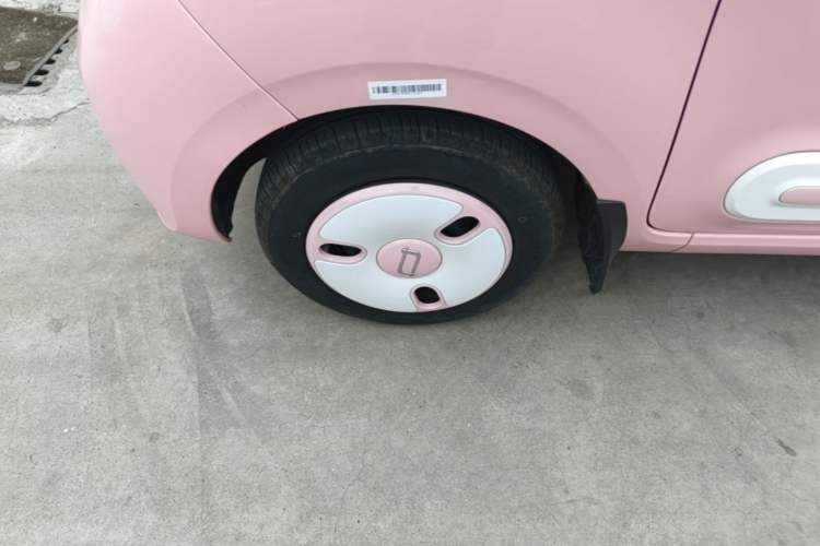 Used Bestune Pony 2025 222km Range Agile Horse Left Front Wheel Hub