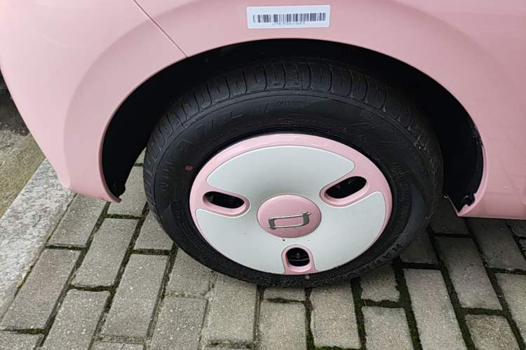 Used Bestune Pony 2025 222km Range Agile Horse Left Front Wheel Hub