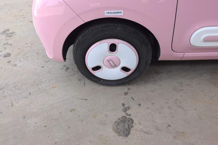 Used Bestune Pony 2025 222km Range Agile Horse Left Front Wheel Hub