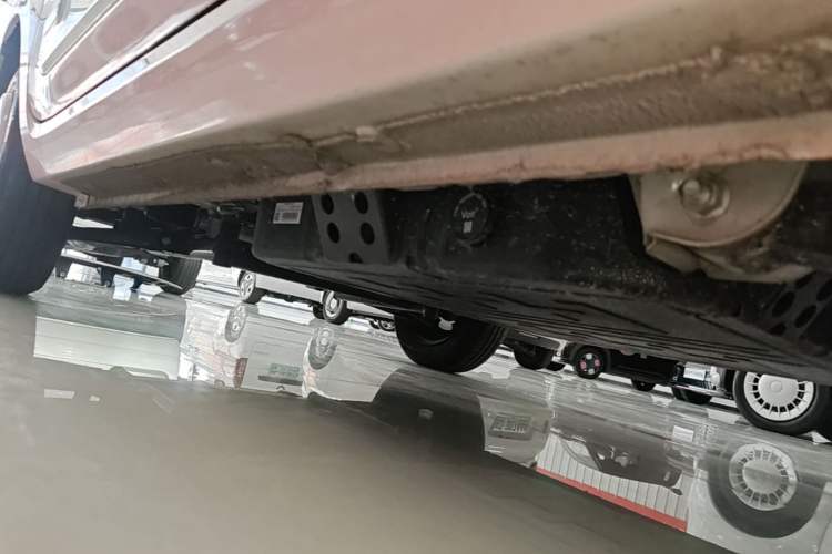 Used Bestune Pony 2025 222km Range Lingxi Horse Left Side Sill