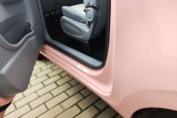 Used Bestune Pony 2025 222km Range Agile Horse Left Side Sill