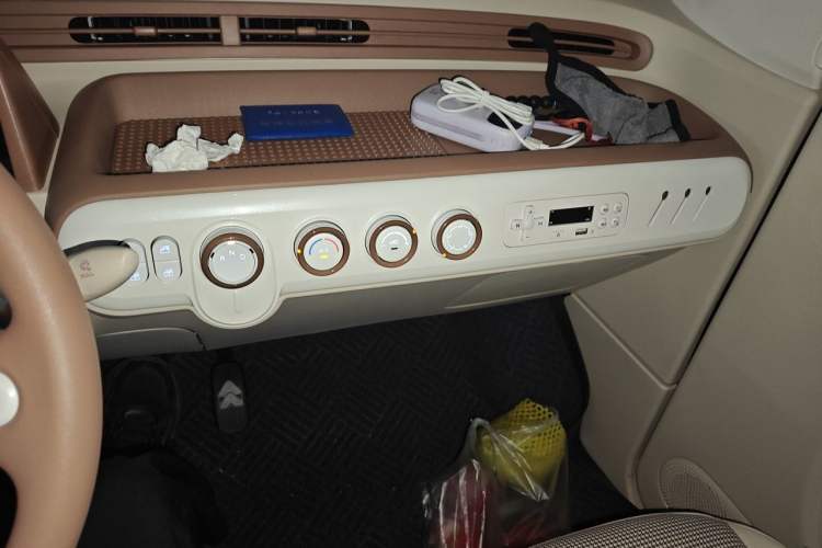 Used Bestune Pony 2025 222km Clever Horse Audio And AC Panel
