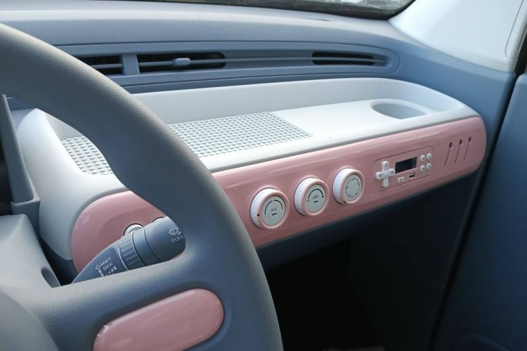 Used Bestune Pony 2025 222km Lightning Horse Interior 3