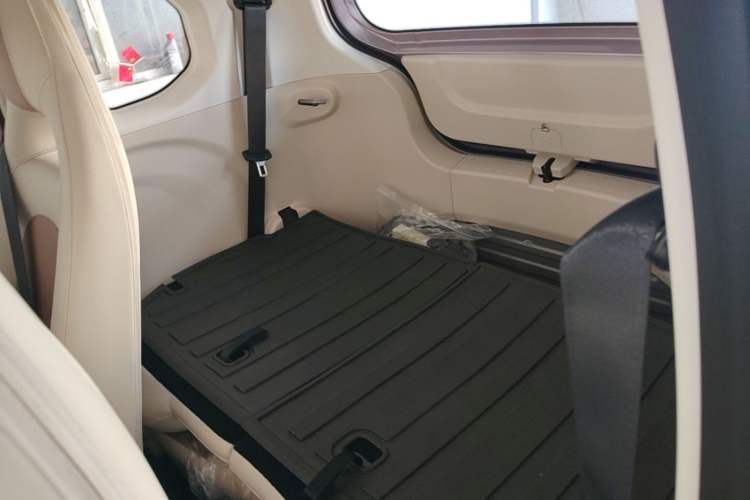Used Bestune Pony 2025 222km Lightning Horse Left Rear Seat