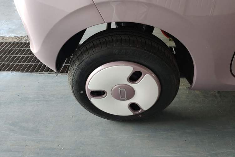 Used Bestune Pony 2025 222km Lightning Horse Right Rear Wheel Hub