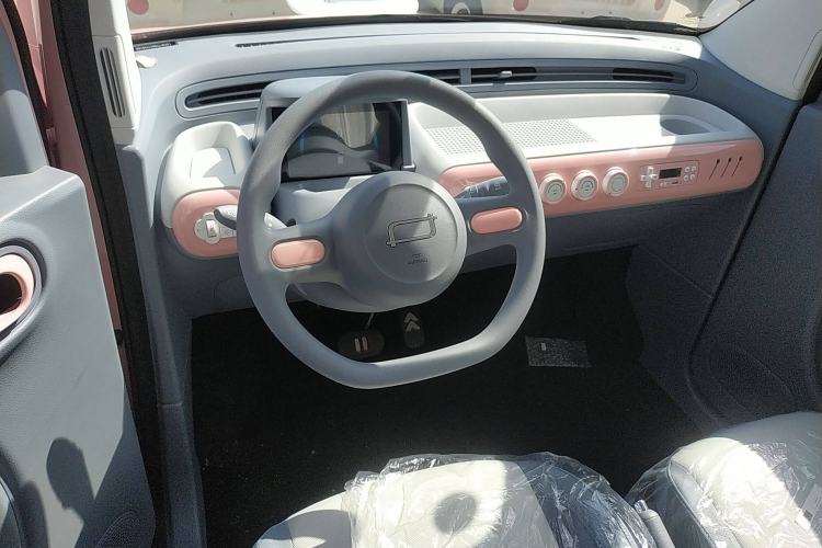Used Bestune Pony 2025 222km Range Agile Horse Center Console