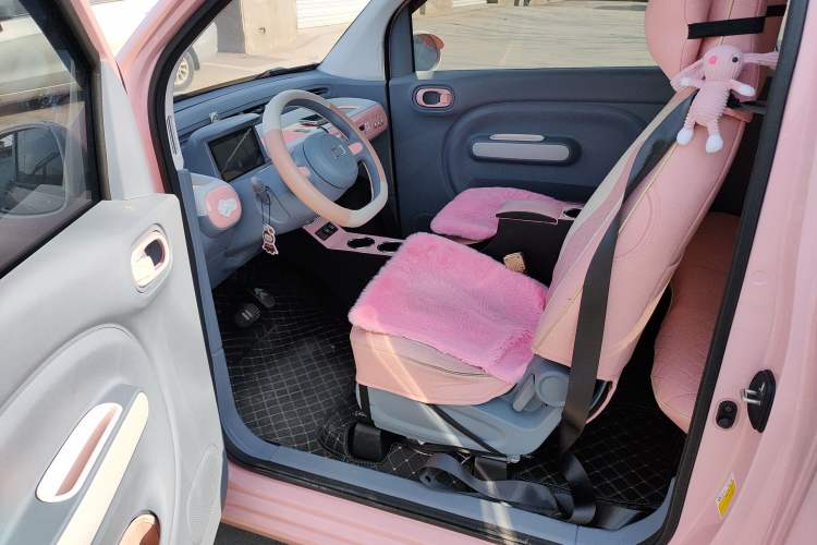 Used Bestune Pony 2025 222km Range Agile Horse Driver Seat