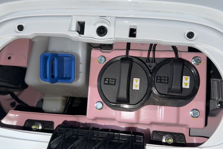 Used Bestune Pony 2025 222km Range Linglong Horse Engine Bay