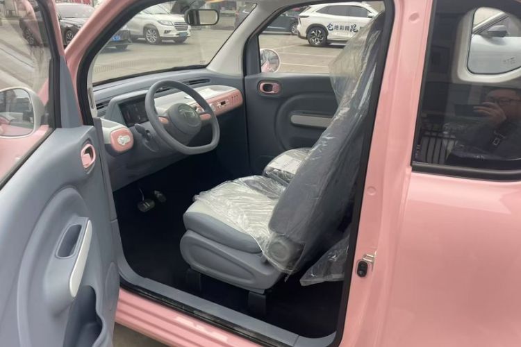 Used Bestune Pony 2025 222km Lightning Horse Interior 2