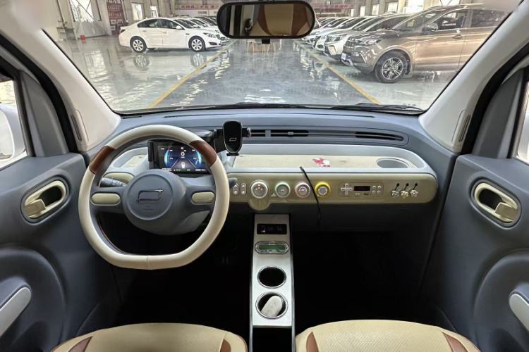 Used Bestune Pony 2025 222km Lightning Horse Interior 2