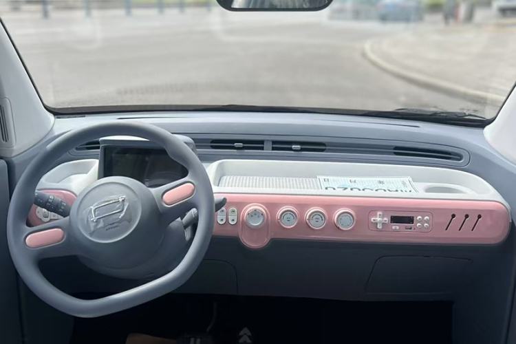 Used Bestune Pony 2025 222km Lightning Horse Interior 3