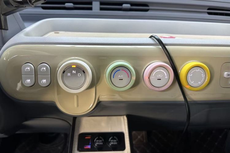 Used Bestune Pony 2025 222km Lightning Horse Interior 3