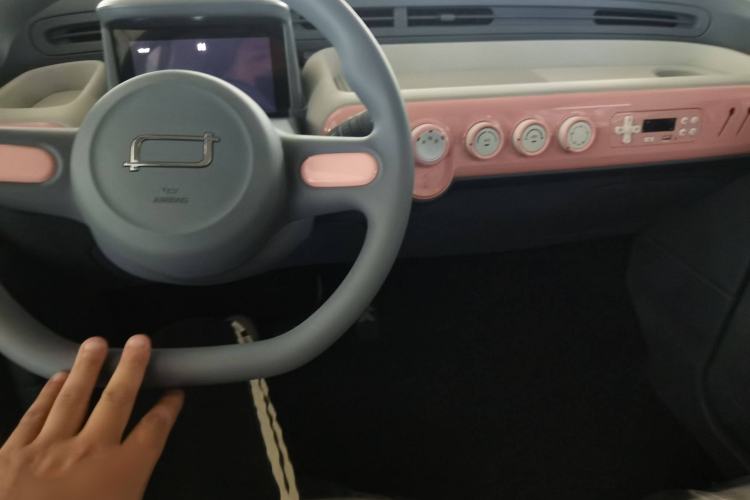 Used Bestune Pony 2025 222km Lightning Horse Interior 3