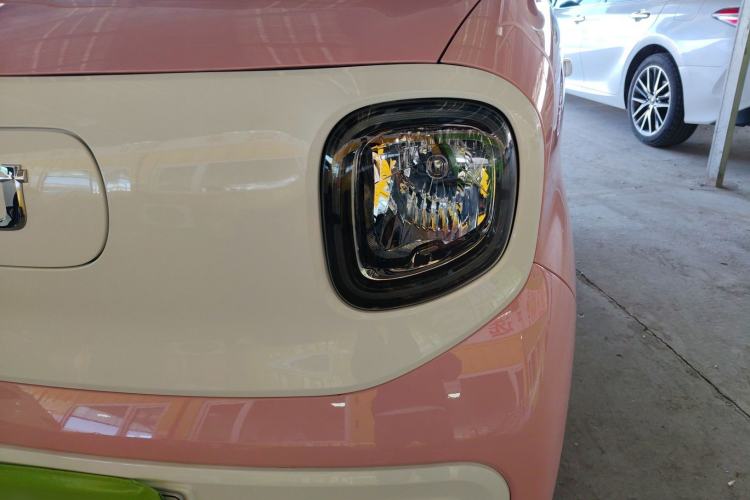 Used Bestune Pony 2025 222km Range Agile Horse Left Front Headlight