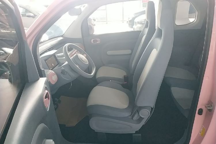 Used Bestune Pony 2025 222km Lightning Horse Left Front Seat