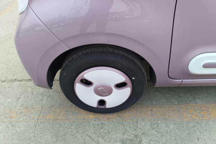 Used Bestune Pony 2025 222km Range Agile Horse Left Front Wheel Hub