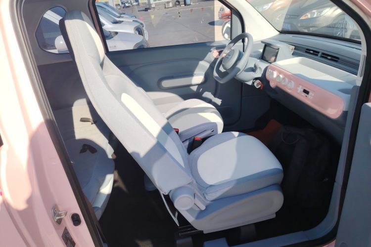 Used Bestune Pony 2025 222km Range Agile Horse Right Front Seat