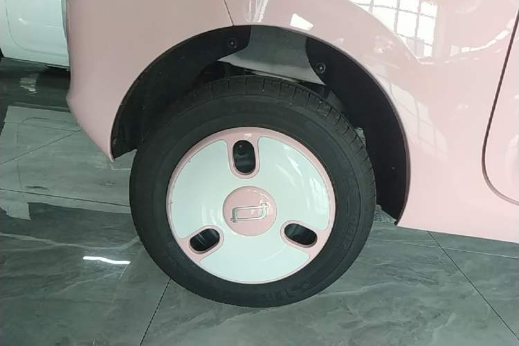 Used Bestune Pony 2025 222km Lightning Horse Right Rear Wheel Hub