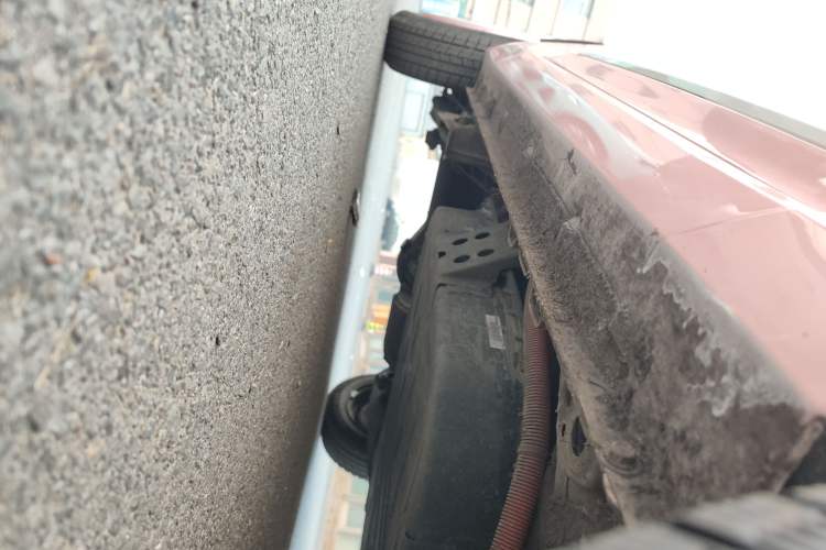 Used Bestune Pony 2025 222km Lightning Horse Right Side Sill