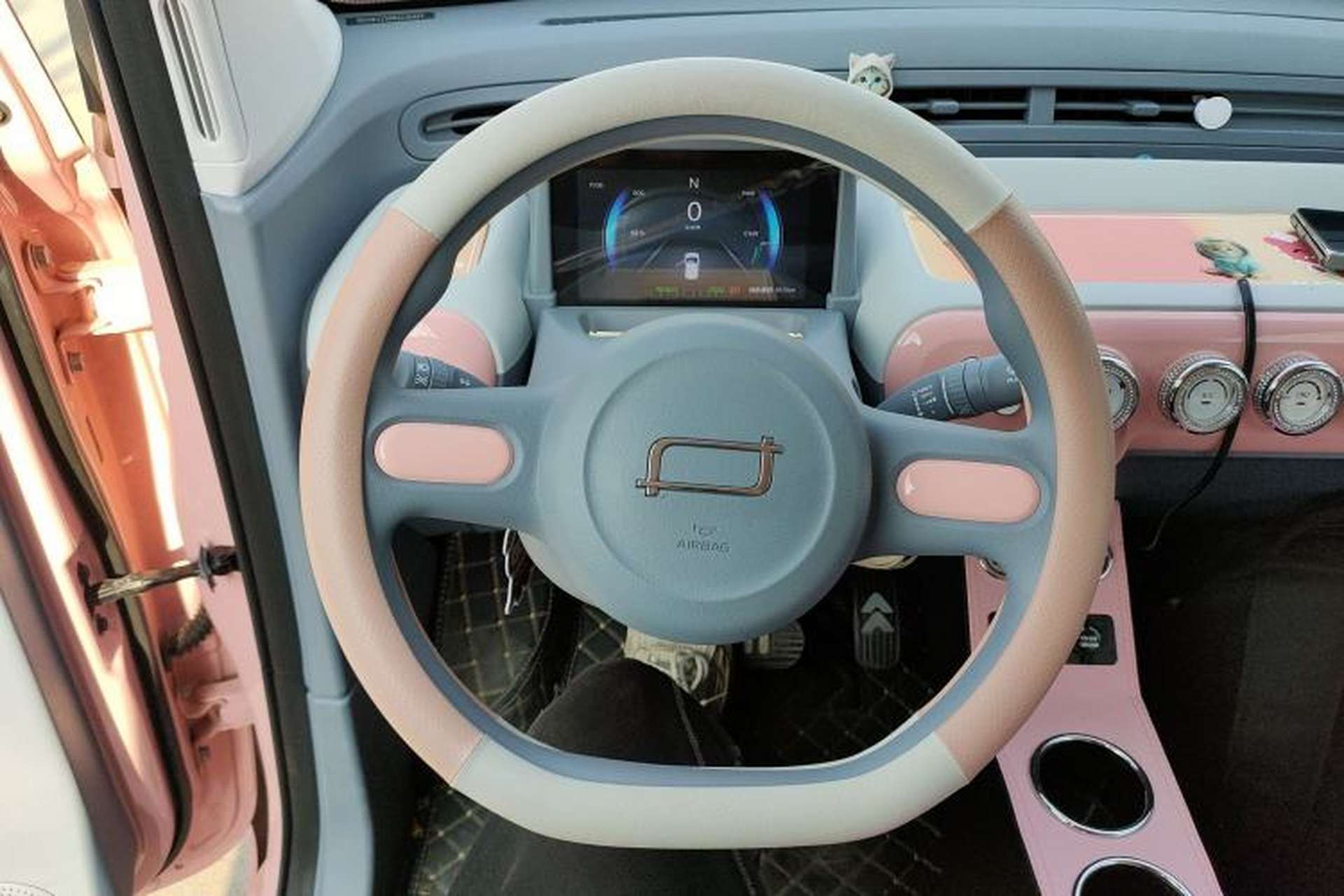 Used Bestune Pony 2025 222km Range Agile Horse Steering Wheel