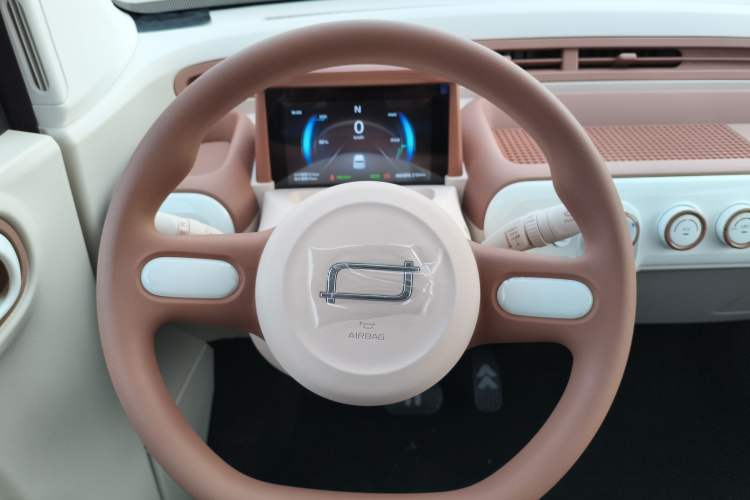 Used Bestune Pony 2025 222km Range Agile Horse Steering Wheel
