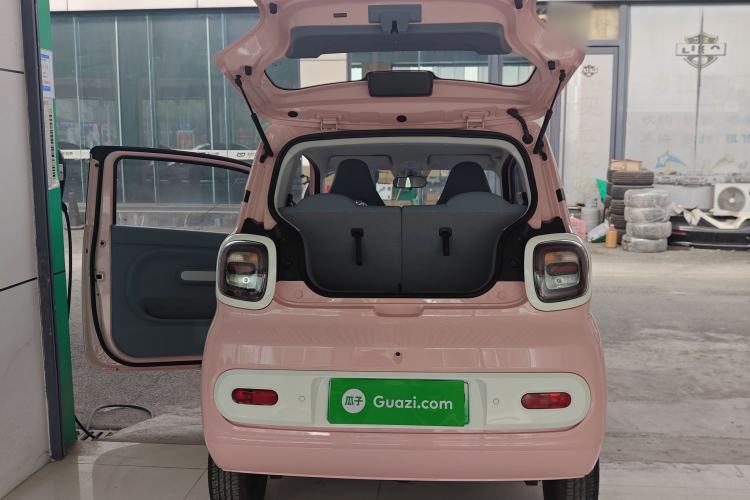 Used Bestune Pony 2025 222km Range Agile Horse Trunk
