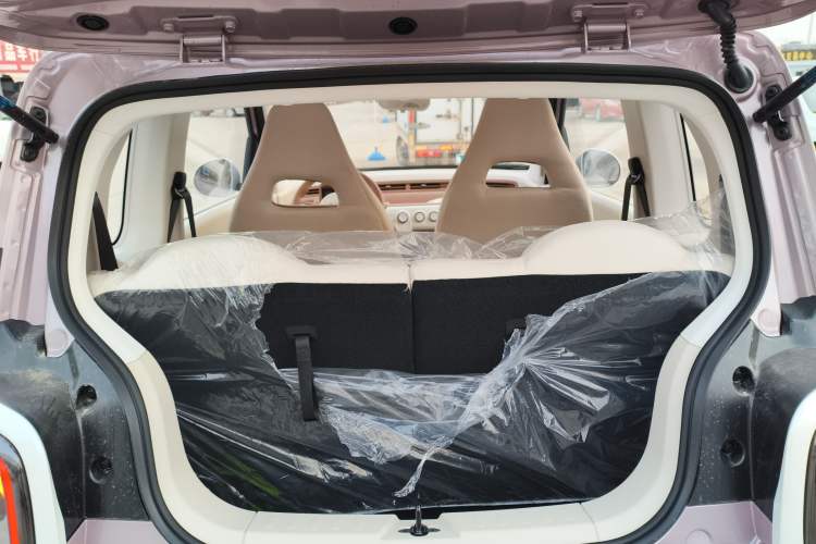 Used Bestune Pony 2025 222km Range Agile Horse Trunk
