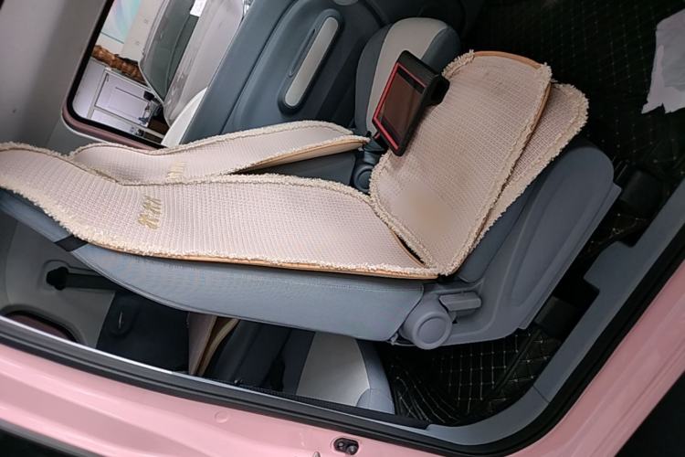 Used Bestune Pony 2025 222km Range Elegant Horse Right Front Seat