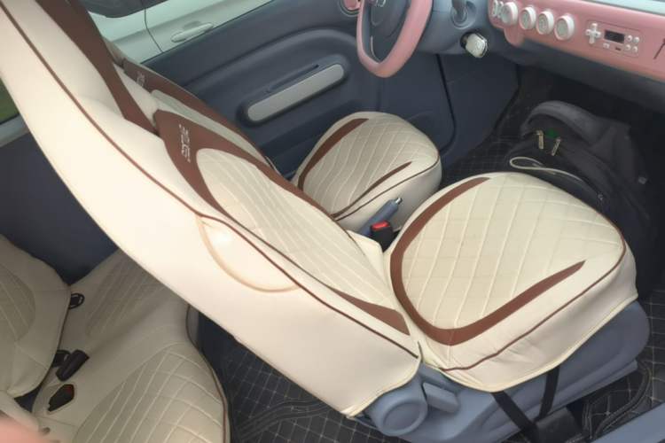 Used Bestune Pony 2025 222km Range Agile Horse Right Front Seat