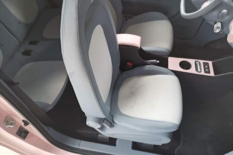 Used Bestune Pony 2025 222km Range Lingxi Horse Right Front Seat