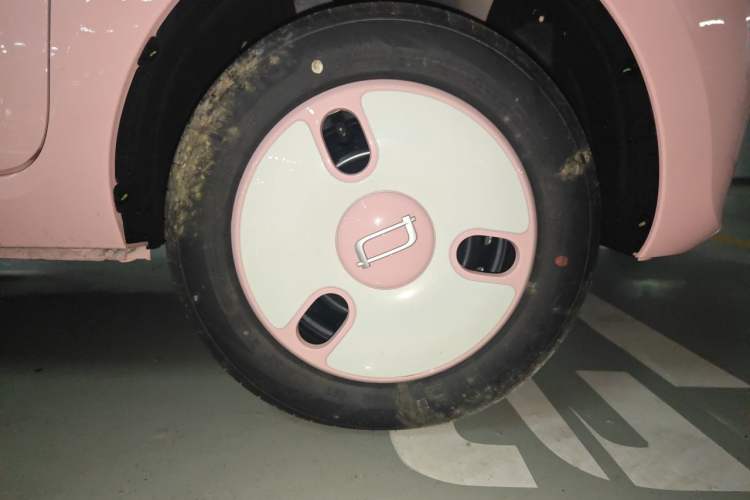 Used Bestune Pony 2025 222km Range Agile Horse Right Front Wheel Hub