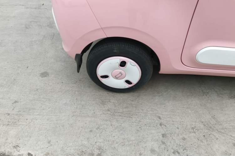 Used Bestune Pony 2025 222km Range Agile Horse Right Rear Wheel Hub