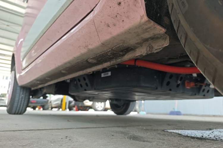 Used Bestune Pony 2025 222km Range Linglong Horse Right Side Sill