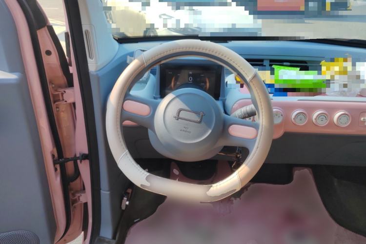 Used Bestune Pony 2025 222km Range Agile Horse Steering Wheel