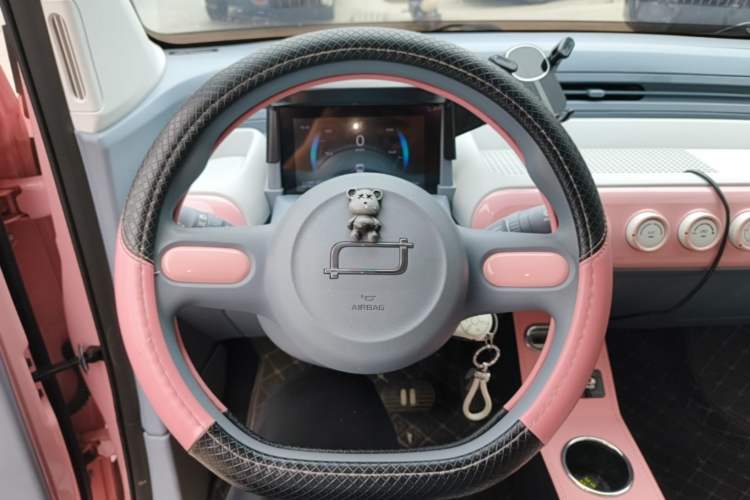 Used Bestune Pony 2025 222km Range Agile Horse Steering Wheel