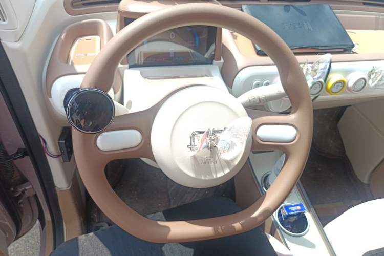 Used Bestune Pony 2025 222km Range Agile Horse Steering Wheel