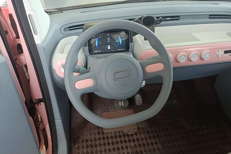 Used Bestune Pony 2025 222km Range Agile Horse Steering Wheel