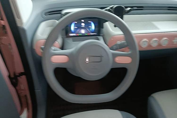 Used Bestune Pony 2025 222km Range Agile Horse Steering Wheel