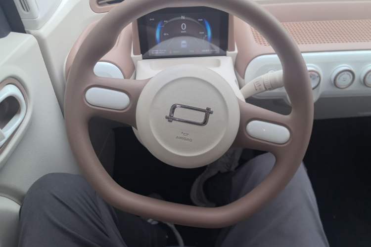 Used Bestune Pony 2025 222km Range Agile Horse Steering Wheel