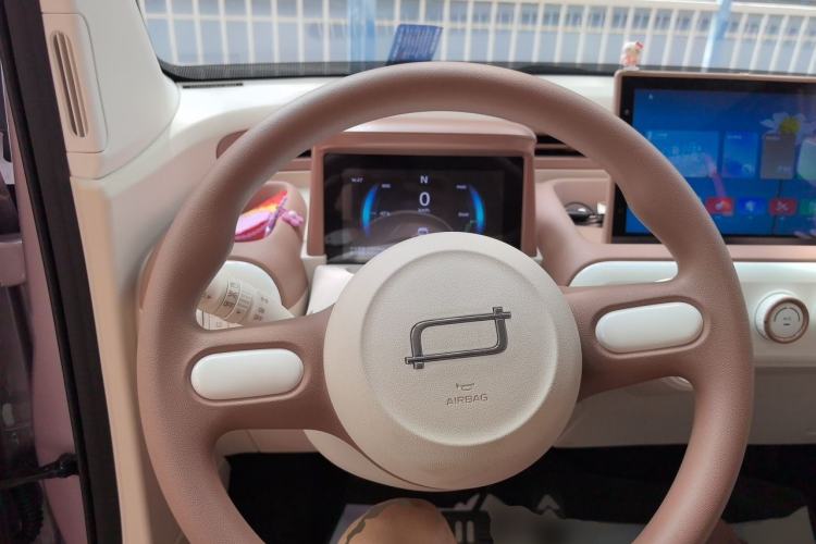 Used Bestune Pony 2025 222km Range Linglong Horse Steering Wheel