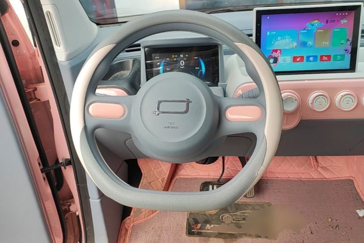 Used Bestune Pony 2025 222km Range Agile Horse Steering Wheel