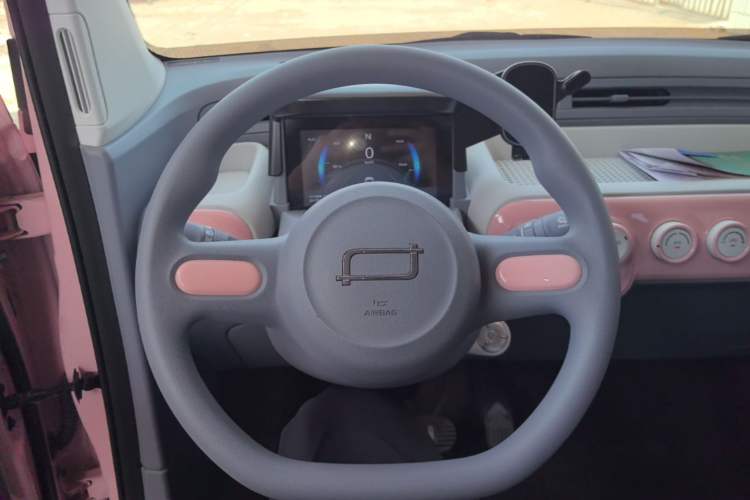 Used Bestune Pony 2025 222km Range Agile Horse Steering Wheel