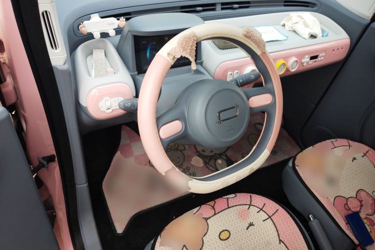 Used Bestune Pony 2025 222km Range Agile Horse Steering Wheel