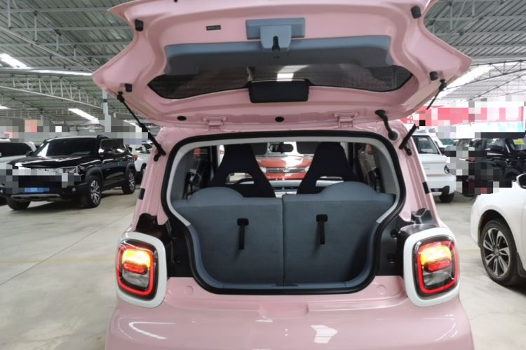 Used Bestune Pony 2025 222km Lightning Horse Trunk