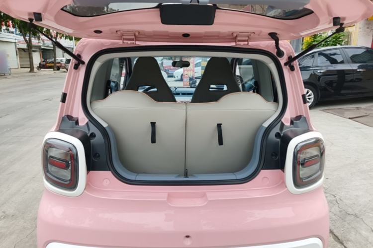 Used Bestune Pony 2025 222km Range Agile Horse Trunk